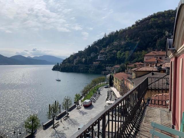 Apartmán Mansarda Amore Cannobio Exteriér fotografie